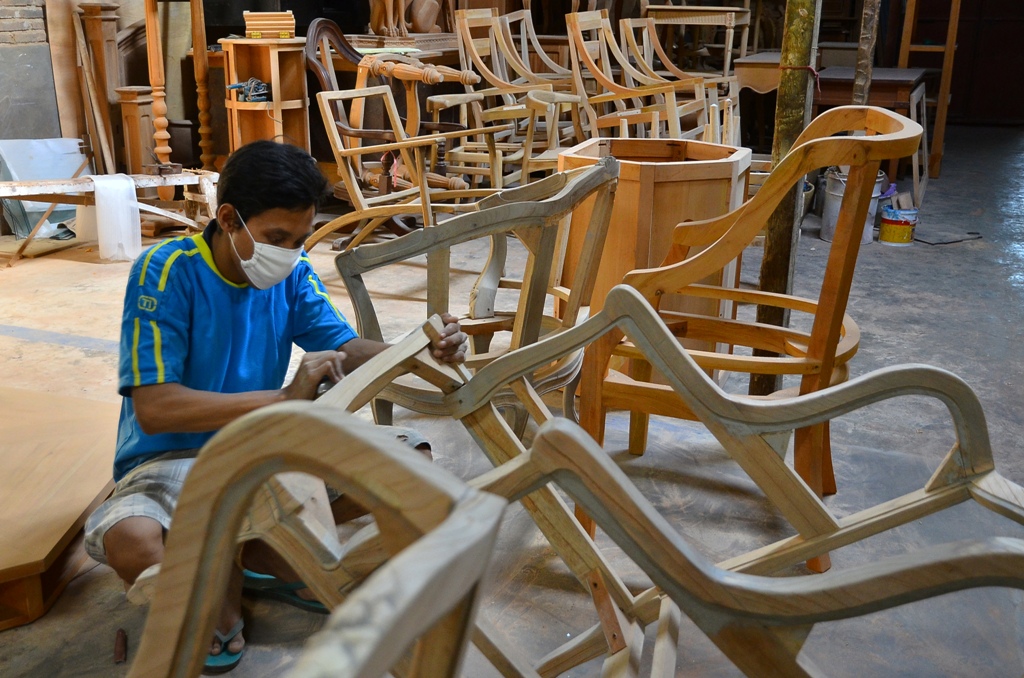 Pelaku Usaha Desain Kerajinan Mebel Minta Perlindungan Pelaku Usaha Desain Kerajinan Mebel Minta Perlindungan