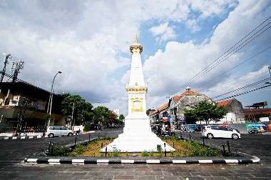 Benda Cagar Budaya di Yogya Terhalang Pos Ronda