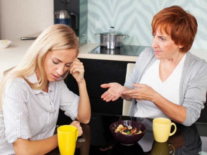 Saya Sering Berbeda Pendapat dengan Orang Tua