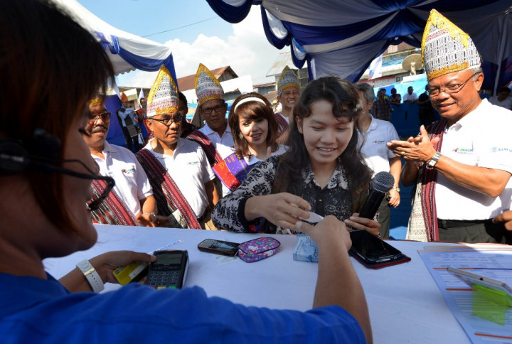 OJK: Tiga Bank Siap Luncurkan Laku Pandai di Kuartal I