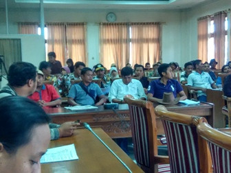 Akses Jalan dan Air Warga Jepara Tertutup Pabrik