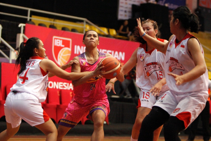 WIBL Resmi Dimulai, Surabaya Fever Kandaskan Merah Putih Predators