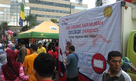 Pembeli Serbu Stan Daging Sapi di Pasar Organik Jakarta