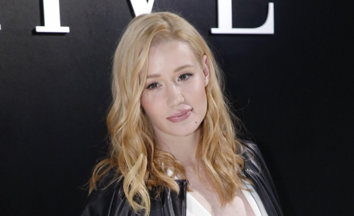 Iggy Azalea Rilis Singel Baru, Team