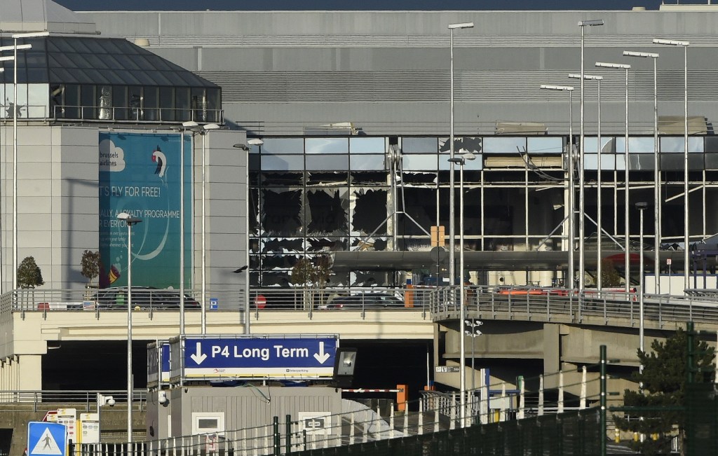 Bagian dari Bandara  Zaventem yang hancur akibat bom (Foto: AFP)