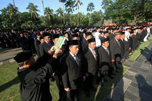 29 Pejabat DKI Didemosi