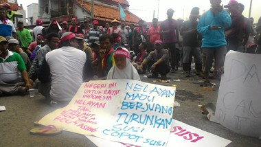 Ribuan Nelayan Tegal Tuntut Menteri Susi Mundur