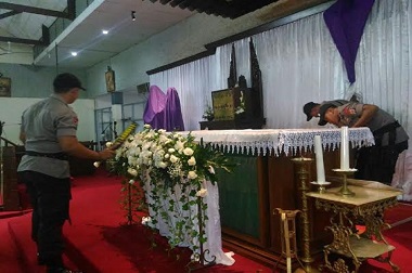 Sehari Jelang Paskah, Polisi Sisiri Gereja di Yogyakarta