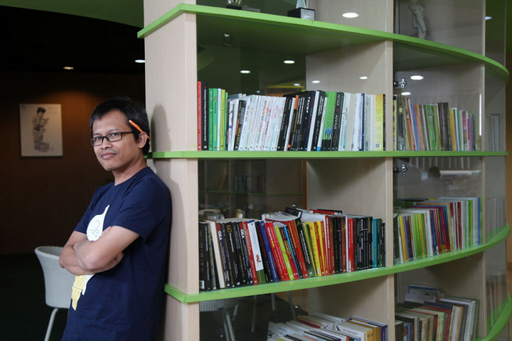 Eka Kurniawan Membawa Sastra Indonesia Kembali ke Radar Dunia