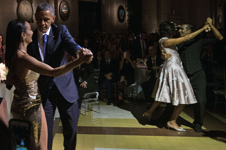 Obama Ternyata Piawai Menari Tango