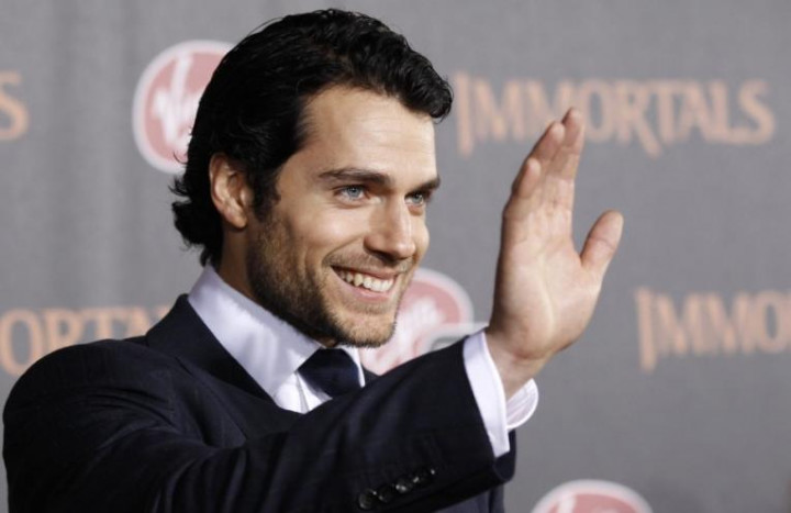 Henry Cavill Tertarik Perankan James Bond