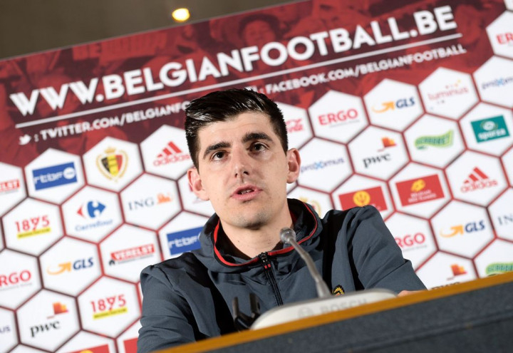 Courtois Buka Pintu ke Barcelona
