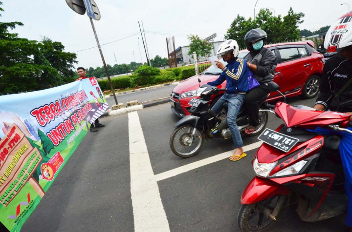 Belajar <i>Safety Riding</i> Langsung di Jalan Raya 