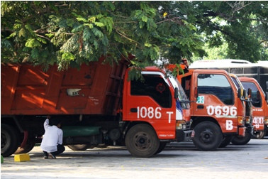 April Ini, Truk Sampah di Kota Bandung Dilengkapi GPS