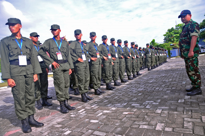 Menhan: Bela Negara di Perbatasan Disisipi Latihan Militer