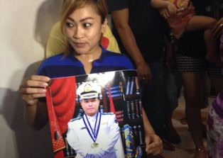 Seorang WNI yang Disandera Baru Diangkat jadi Perwira Kapal