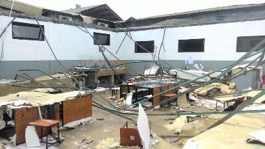 Atap Sekolah Ambruk, Siswa SMK Mardi Yuana UN di SD