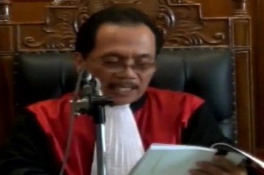 Alasan Penyidik Kajati Jatim Absen Sidang Praperadilan La Nyalla