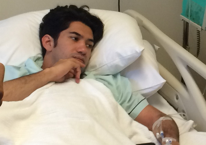 Dirawat di Rumah Sakit, Reza Rahadian Sebal