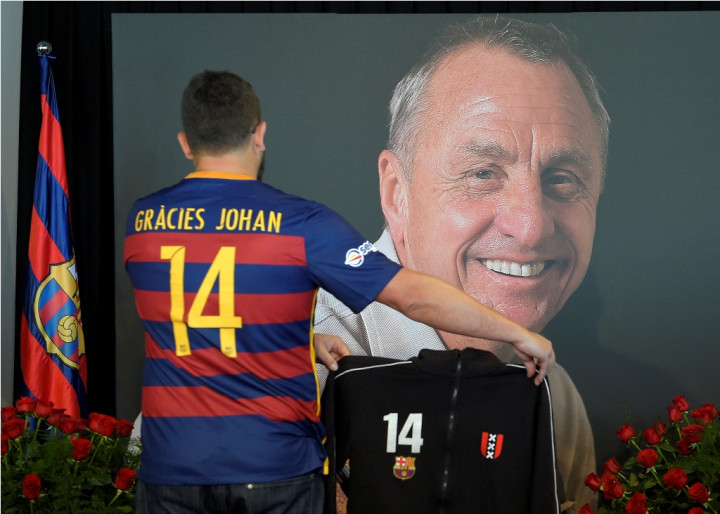 Penghormatan Terakhir Johan Cruyff di Laga <i>El Clasico</i>