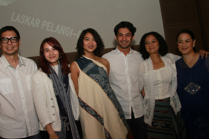 Reza Rahadian Sutradarai Monolog Wajah Perempuan