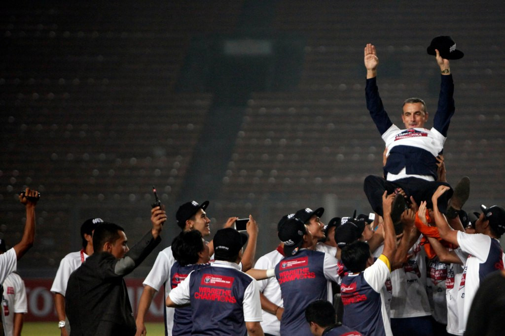 Penggawa Arema merayakan kemenangan. (Foto: MI/ Rommy Pujianto)