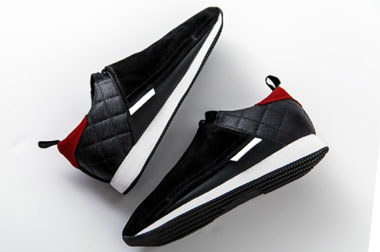 HT3 Sepatu Khusus Terinspirasi dari All New Civic