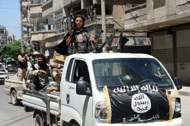 Kelompok militan Al Nusra Front di Aleppo, Suriah. (Foto: AFP/Fadi al-Halabi)