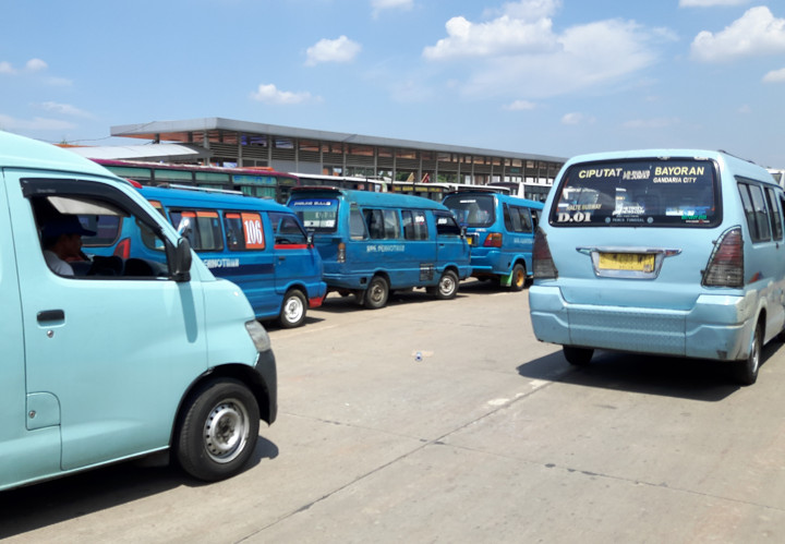 Harga BBM Turun, Sopir Angkutan Malah Khawatir dan Mengeluh