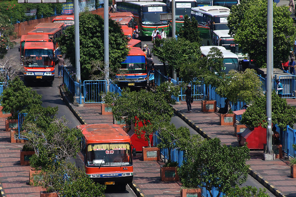 Tarif Angkutan Umum Turun 3,5% Mulai 7 April