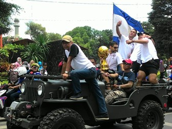 Histeria Aremania Sambut Kampiun Bhayangkara