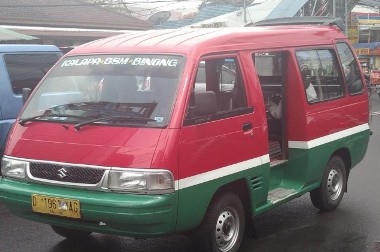 Tarif Angkot Bandung Turun Rp100