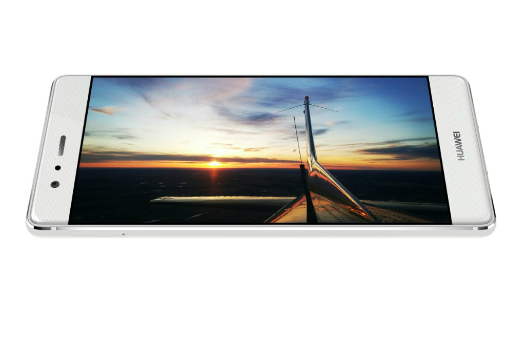 Huawei turur memperkenalkan P9 Plus pada ajang peluncuran P9 di London, Inggris.
