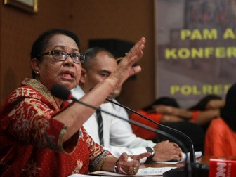 Menteri Yohana Dukung Gerakan Setop Cium Aibon