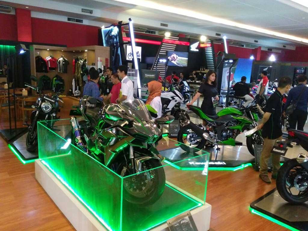 Kawasaki boyong produk 250 cc keatas di IIMS 2016. KMI