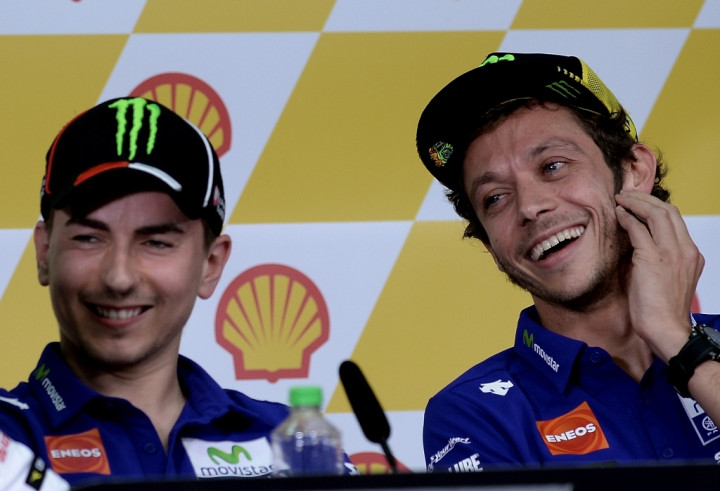 Rossi Komentari Rumor Hengkangnya Lorenzo ke Ducati