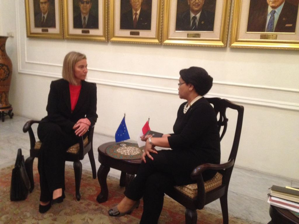 Pertemuan Menlu Retno Marsudi dan Wakil Presiden UE Federica Mogherini (Foto: Sonya Michaella/MTVN)