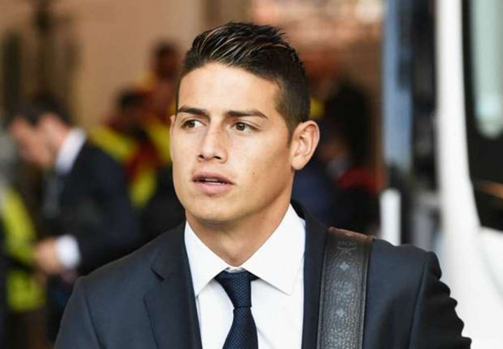 Komentar Zidane Soal Senyuman James saat Madrid vs Wolfsburg