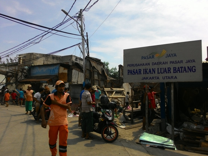 70 Persen Hunian Warga Luar Batang Dibongkar Sendiri