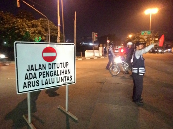 Jelang Penggusuran, Jalan Raya Pakin Jakarta Utara Mulai Ditutup