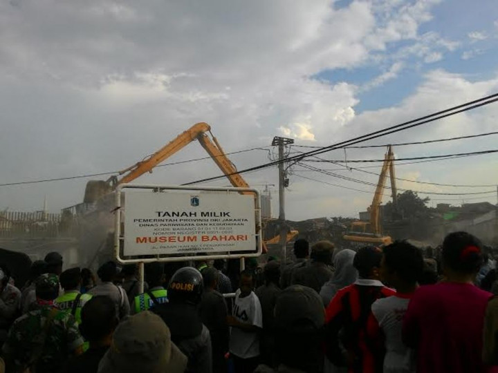 Kasatpol PP DKI: Penolakan Penggusuran Dilakukan Sejumlah Kecil Provokator