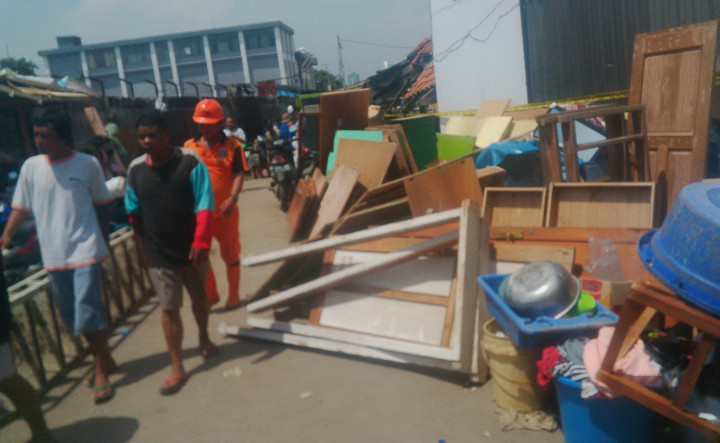 Ratusan Warga Mulai Tinggalkan Kampung Akuarium