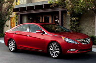 <i>Power Steering</i> Bermasalah, Hyundai Sonata 2011 Ditarik