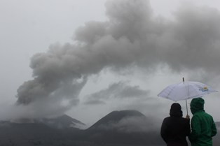 Aktivitas Bromo Meningkat, Kawasan Wisata Masih Aman