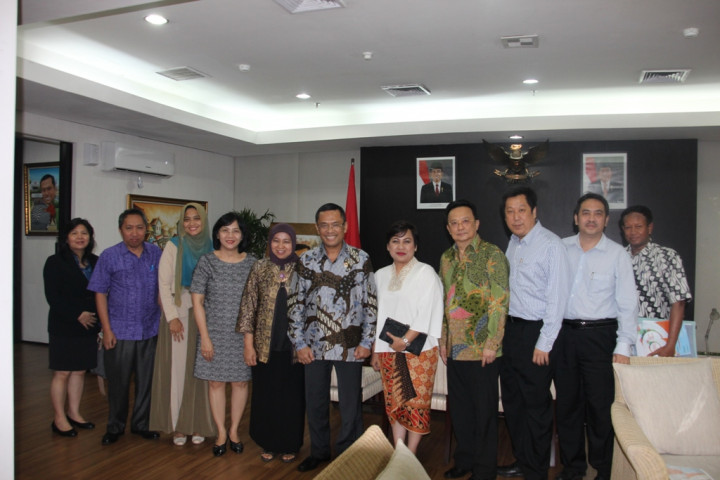 Industri Kosmetik Dipacu Tingkatkan Bahan Herbal