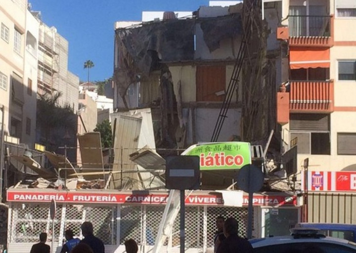 Gedung Runtuh Usai Terdengar Suara Ledakan di Tenerife