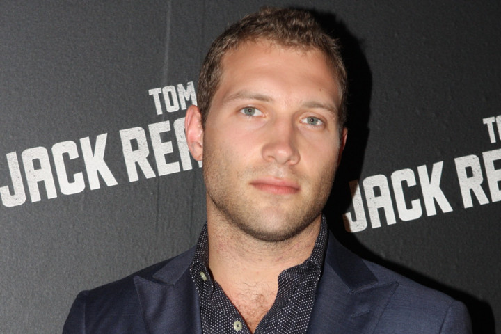 Jai Courtney Anggap Sutradara Suicide Squad 'Gila'