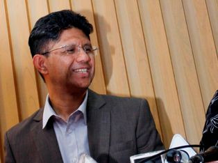 Sikap KPK di Tengah Perseteruan Ahok-BPK  