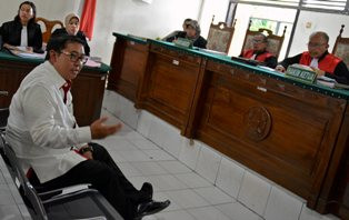 Jokowi Diminta Klarifikasi Terkait Melindungi Ahok di Kasus Sumber Waras