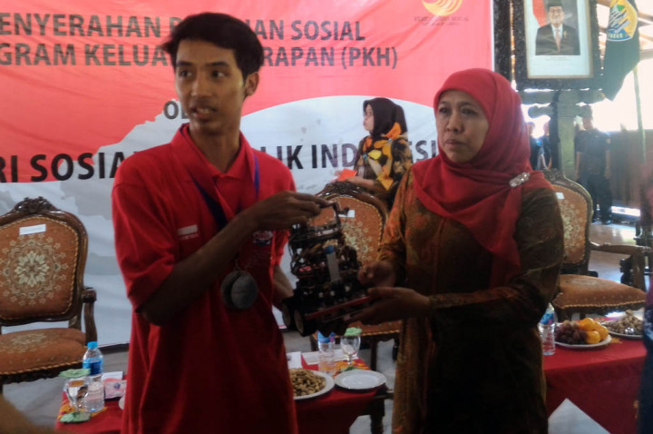 Mensos Bangga Melihat Anak Penerima PKH Berprestasi Dunia